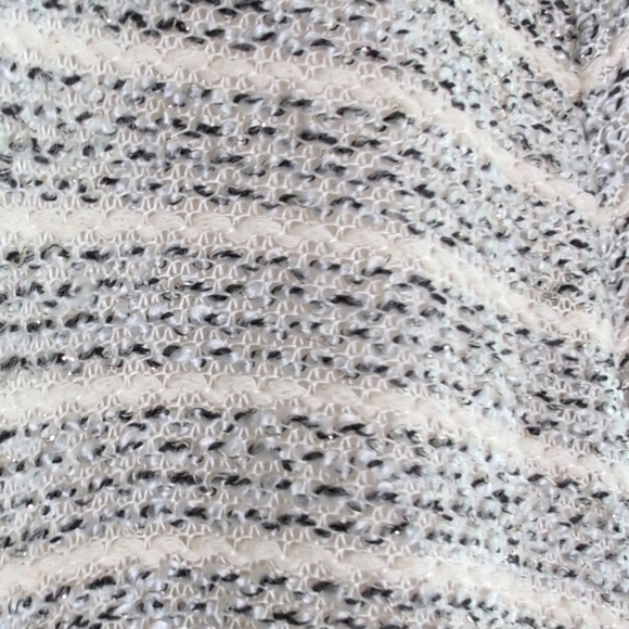 Anthropologie Deletta Feather Trim Boucle Knit Sweater Short Sleeve Lined LP - Picture 11 of 15